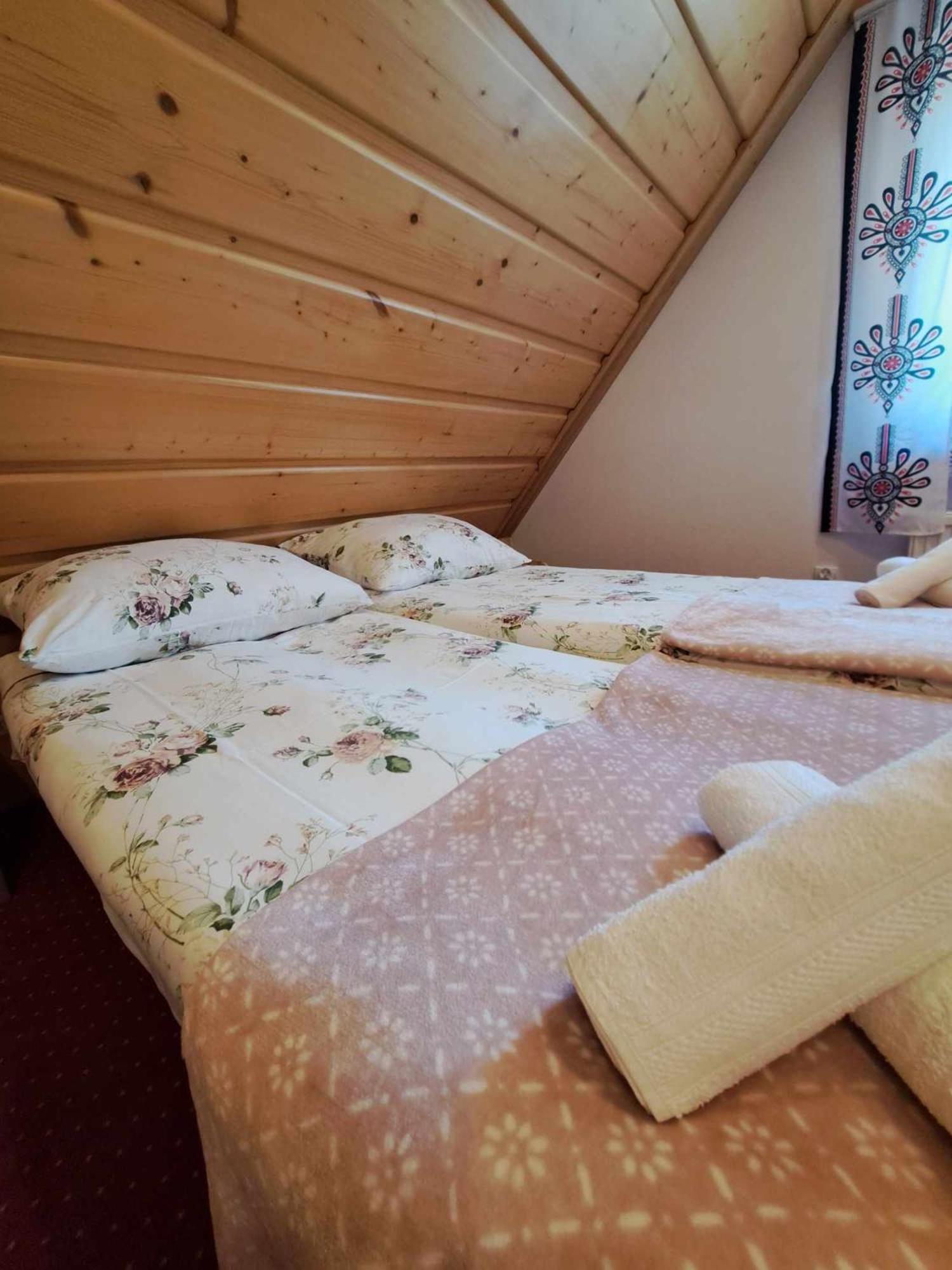 Apartament U Chowancow Banska Nizna Eksteriør bilde